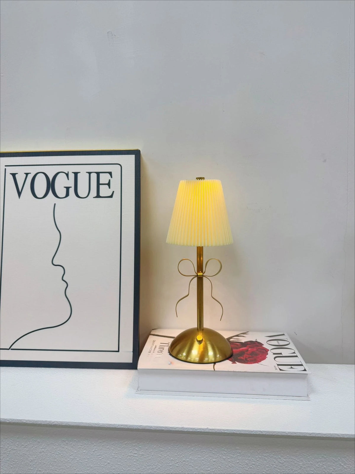 LED Desk Lamp Fabric Shade Rechargeable Atmosphere Night Light Warm Creative Luxury Decoration Bow Room Decor Desktop Ornament