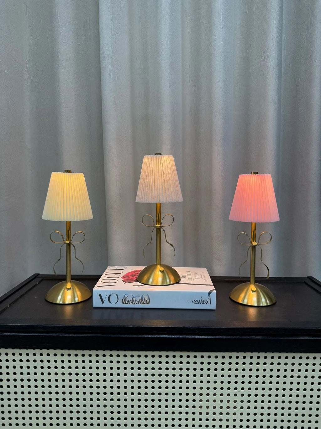 LED Desk Lamp Fabric Shade Rechargeable Atmosphere Night Light Warm Creative Luxury Decoration Bow Room Decor Desktop Ornament